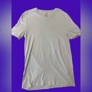 H&M Men Regular Fit V-neck T-shirt